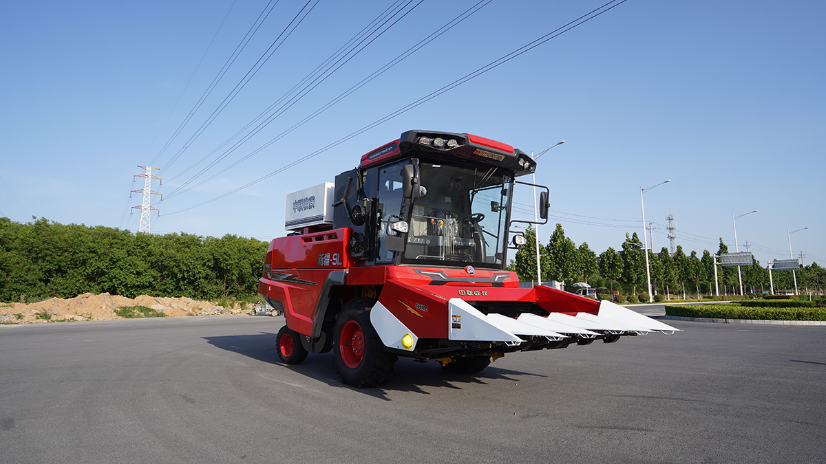 “DB真人”2022款4YZL-5自走式玉米籽粒联合收割机