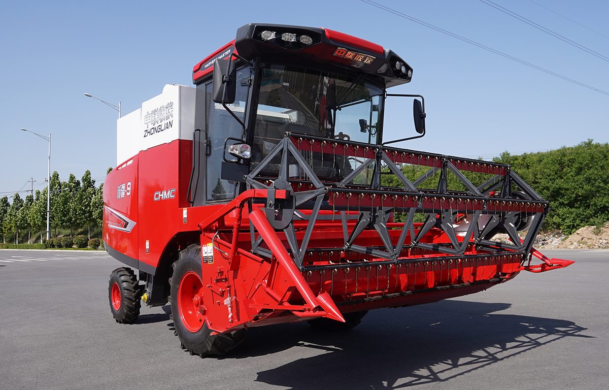 DB真人2022款4LZ-9B自走式大豆机